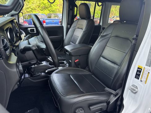 Used 2021 Jeep Wrangler Sahara w/ Cold Weather Group image 5