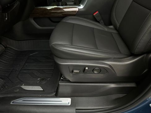 New 2026 GMC Sierra 1500 Elevation w/ Elevation Premium Package AWD/4WD image 10