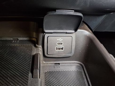 Used 2026 Ford Bronco Outer Banks AWD/4WD image 9