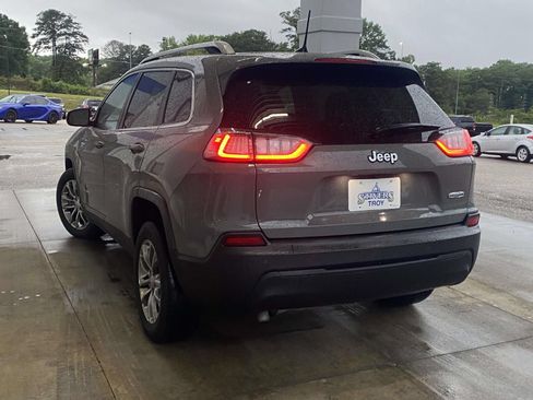 Used 2021 Jeep Cherokee Latitude Plus FWD image 5