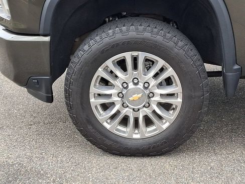 Used 2023 Chevrolet Silverado 3500 High Country AWD/4WD image 8