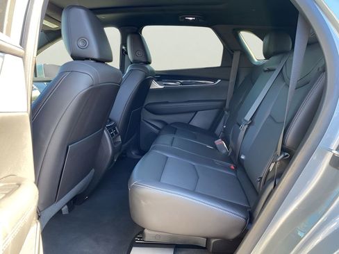 Used 2023 Cadillac XT5 Premium Luxury w/ Technology Package AWD/4WD image 15