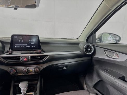 Used 2023 Kia Forte LXS w/ LXS Technology Package image 21