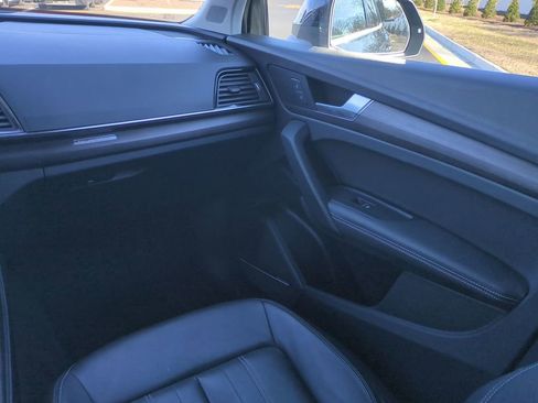 Used 2021 Audi Q5 2.0T Premium Plus w/ Premium Plus Package image 17