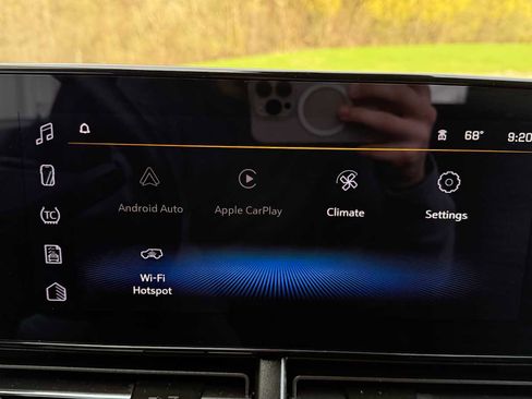 Used 2025 Chevrolet Trax LT w/ LT Convenience Package FWD image 22