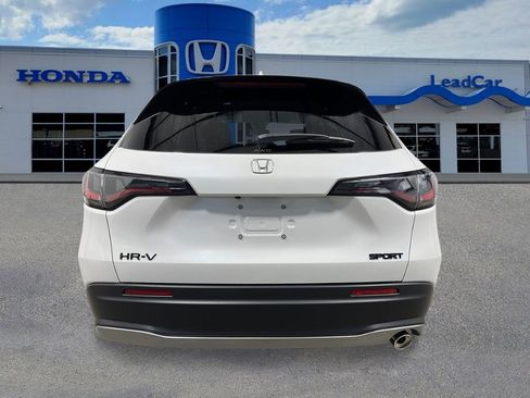 New 2026 Honda HR-V Sport image 4