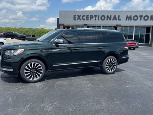 Used 2022 Lincoln Navigator L Black Label image 2