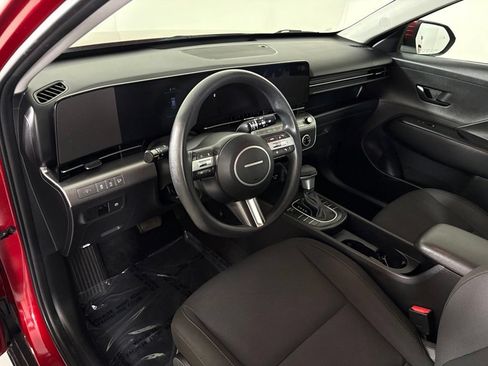 Used 2024 Hyundai Kona SE FWD image 17