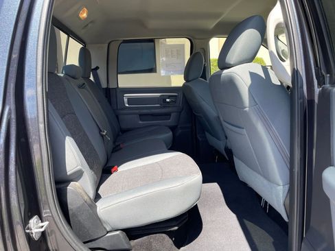 Used 2016 RAM 2500 SLT w/ Luxury Group AWD/4WD image 29