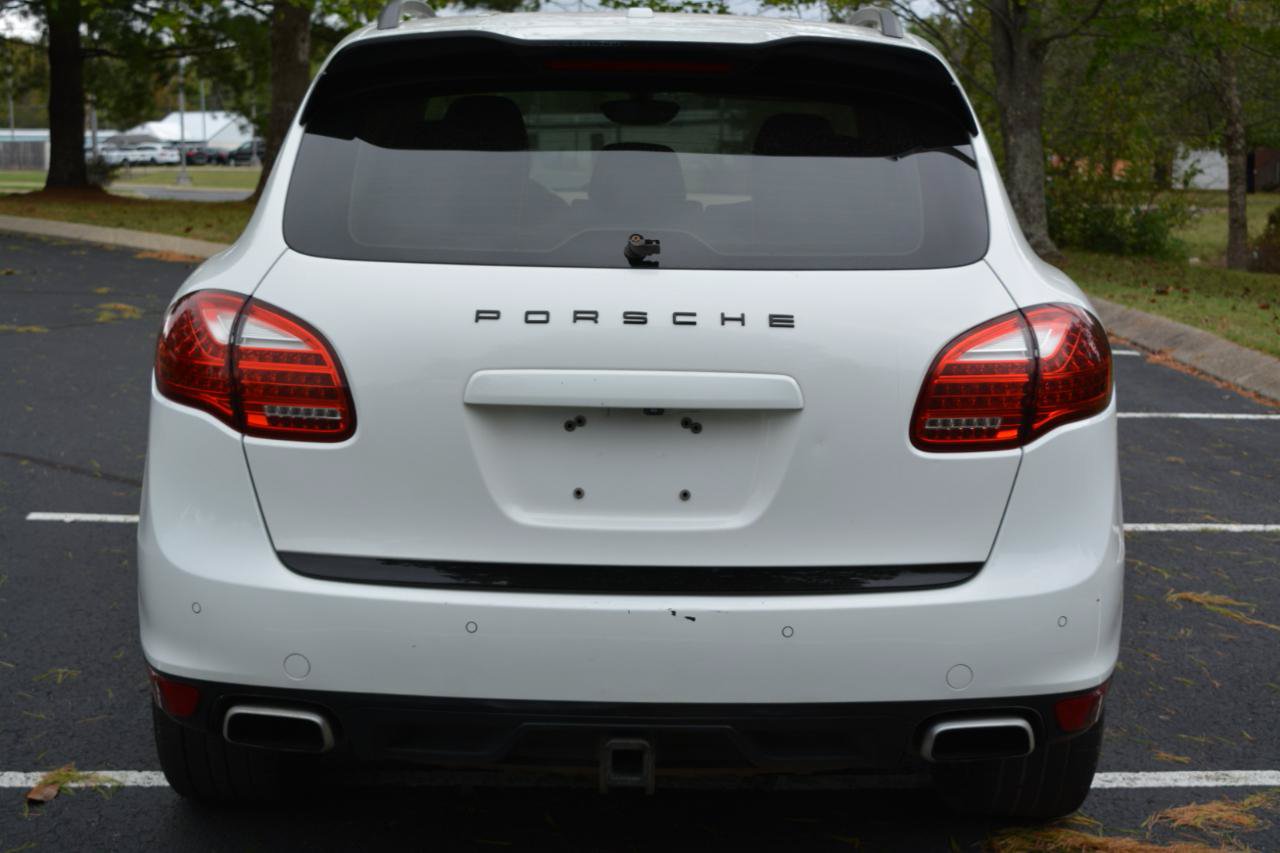 Used 2013 Porsche Cayenne AWD/4WD image 6