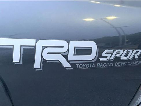 Used 2015 Toyota Tacoma PreRunner w/ TRD Sport Package RWD image 30