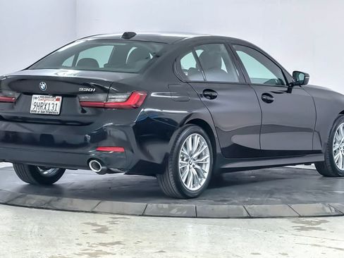 Used 2023 BMW 330i Sedan w/ Premium Package RWD image 2