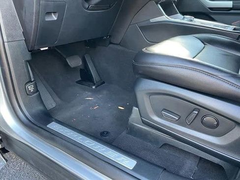 Used 2023 Ford Explorer Limited image 21