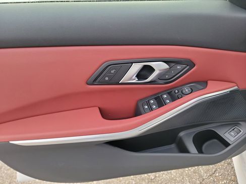 Certified 2025 BMW 330i xDrive Sedan w/ M Sport Package image 10