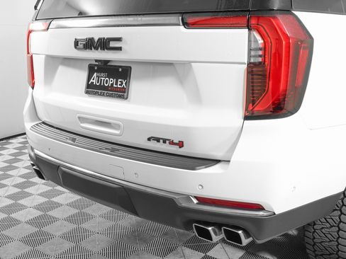 Used 2026 GMC Yukon AT4 image 39