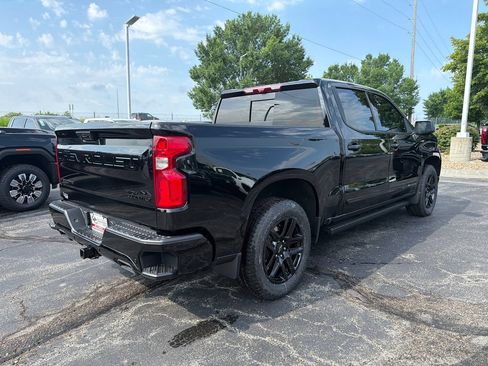 Used 2024 Chevrolet Silverado 1500 High Country w/ Midnight Edition AWD/4WD image 5