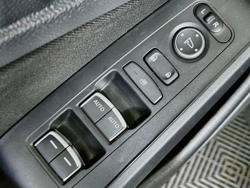 Used 2023 Honda Civic Sport image 19