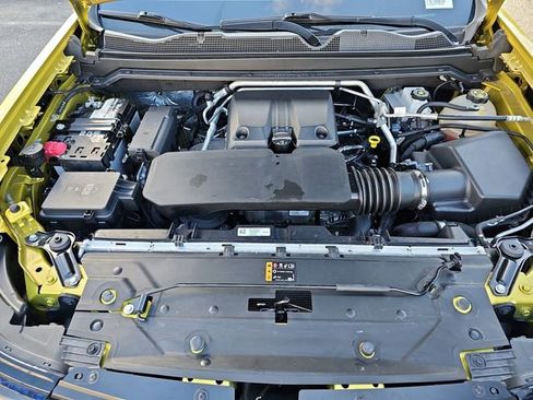 Used 2023 Chevrolet Colorado Z71 w/ Z71 Convenience Package 2 image 29