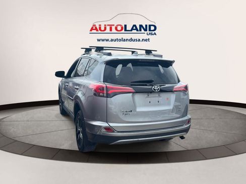 Used 2018 Toyota RAV4 SE w/ Power Extra Value Package image 4