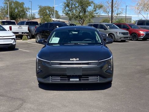 Used 2025 Kia K4 FWD image 3