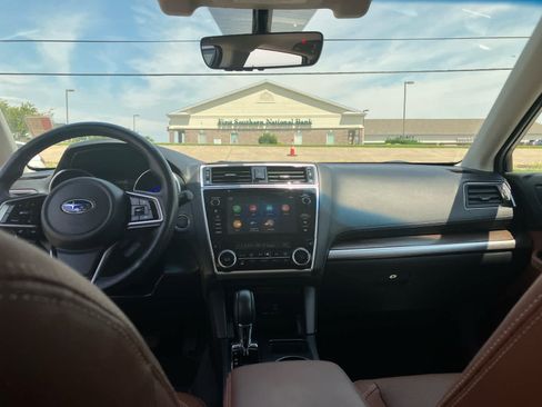 Used 2019 Subaru Outback 2.5i Touring w/ Popular Package #3A AWD/4WD image 37