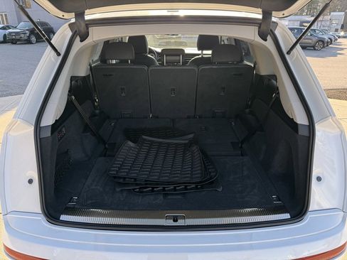 Used 2022 Audi Q7 3.0T Premium image 13