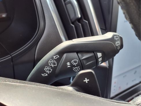 Used 2023 Ford Edge Titanium w/ Class II Trailer Tow Package image 18