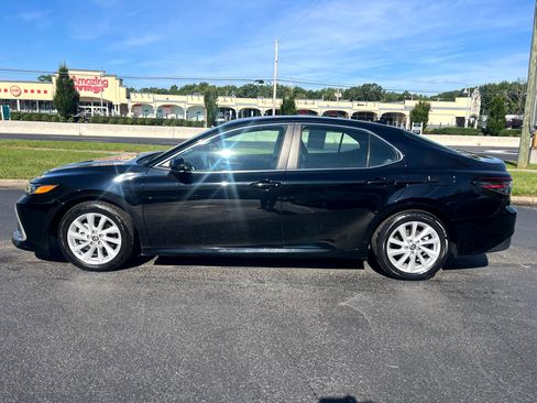 Used 2024 Toyota Camry LE image 11