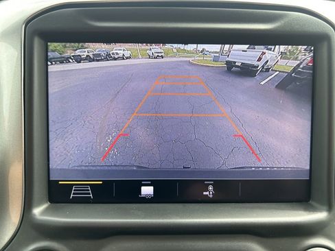 Used 2019 Chevrolet Silverado 1500 LT Trail Boss AWD/4WD image 20