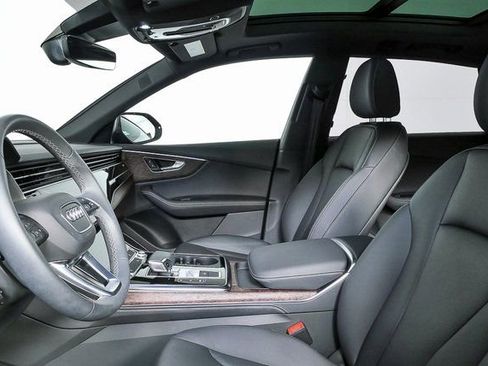 Used 2023 Audi Q8 Premium Plus w/ Premium Plus Package image 5