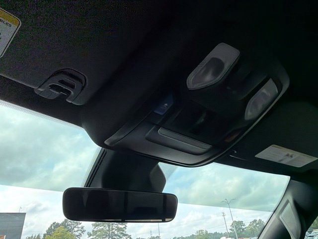 Used 2025 RAM 1500 Tradesman w/ Night Edition AWD/4WD image 33