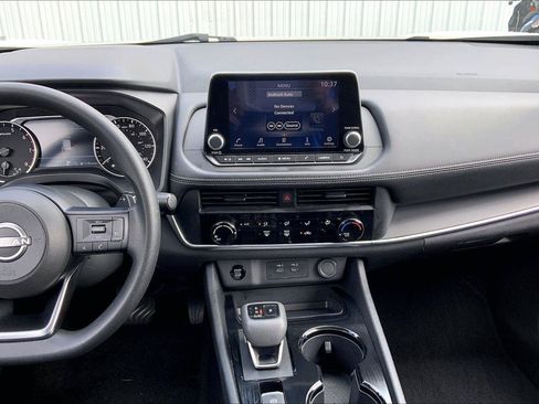 Used 2024 Nissan Rogue S AWD/4WD image 6