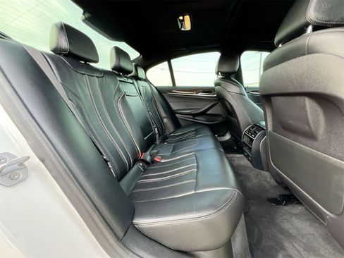 Used 2018 BMW 530i xDrive w/ Premium Package image 20