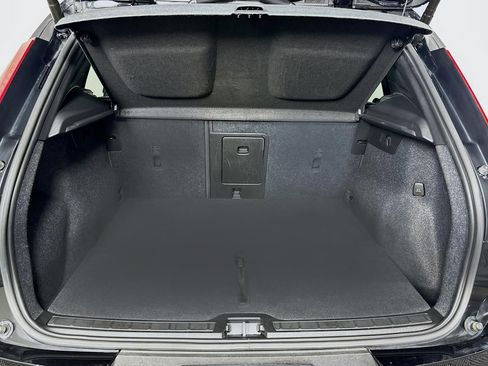 Used 2023 Volvo XC40 Recharge Plus AWD/4WD image 43