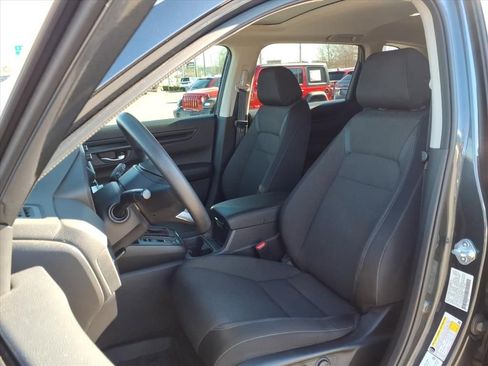 Used 2023 Honda CR-V EX image 4