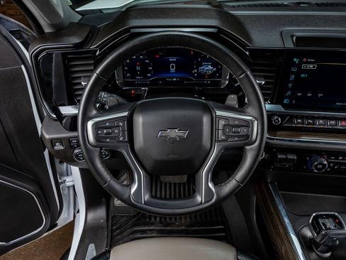 Used 2024 Chevrolet Silverado 1500 RST w/ Convenience Package II image 18