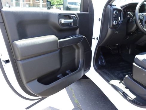 Used 2023 GMC Sierra 1500 Pro w/ Convenience Package AWD/4WD image 15