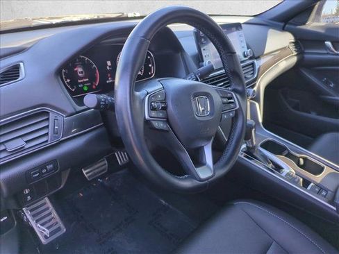 Used 2022 Honda Accord Sport image 10