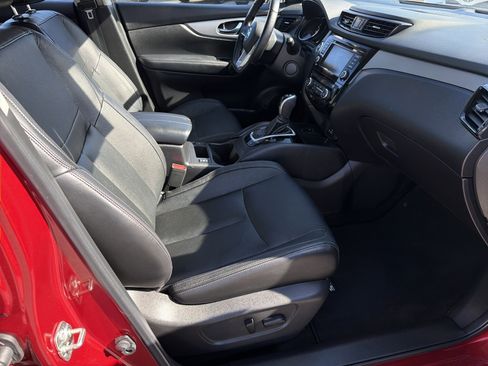 Used 2020 Nissan Rogue Sport SL w/ Premium Package image 22