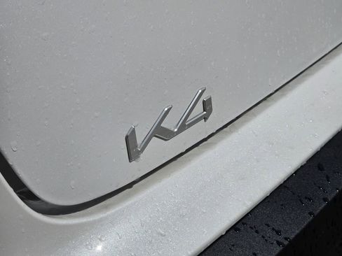 New 2026 Kia K4 LXS FWD image 7