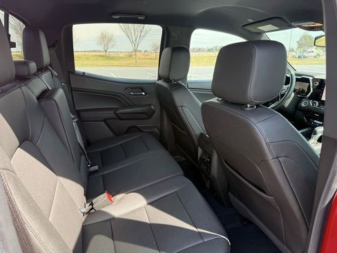 Used 2023 GMC Canyon Elevation w/ Elevation Premium Package image 11