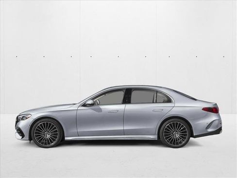 New 2026 Mercedes-Benz E 350 4MATIC Sedan image 3