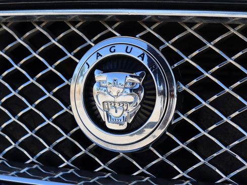 Used 2013 Jaguar XK Coupe image 8