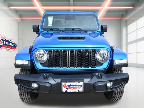 New 2026 Jeep Gladiator Sport image 5