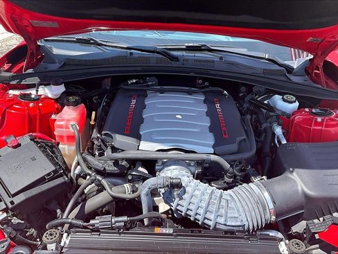Used 2016 Chevrolet Camaro SS RWD image 10