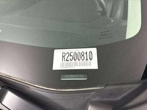 Certified 2025 Subaru Crosstrek 2.5i Limited w/ Crosstrek Mirror Package image 6