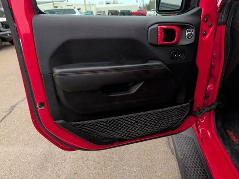 Used 2021 Jeep Wrangler Unlimited Sahara w/ Uconnect 4C Nav & Sound Group image 12