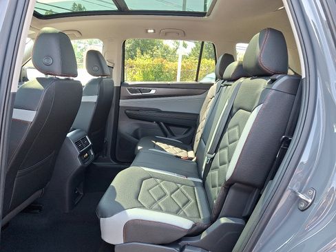 New 2026 Volkswagen Atlas Peak Edition AWD/4WD image 6