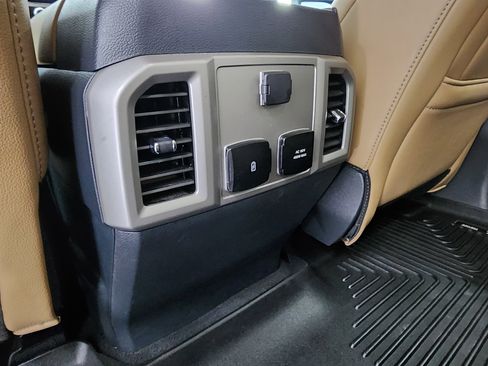 Used 2022 Ford F250 Lariat w/ Tremor Off-Road Package image 35