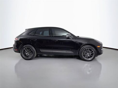 Certified 2024 Porsche Macan Turbo AWD/4WD image 8